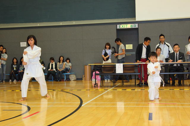 2013-05-05-Karate Contest200